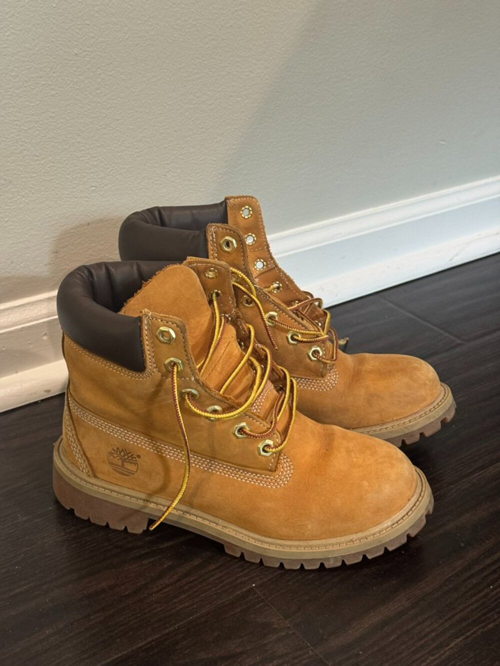 Timberland Kids' Premium 6-Inch Waterproof Boots (Size 3.5Y)